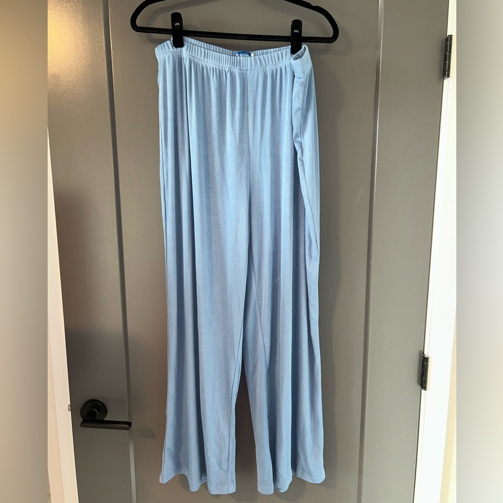 Blue Lounge Set - Picture 2 of 12